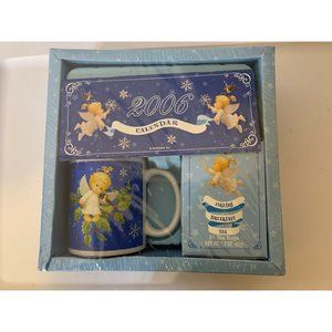 2006‎ Calendar & Mug set - Houston Harvest Gift Products LLC